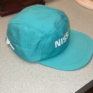 Men’s or Women’s vintage Nissan snap back. Size is adjustable. I love this hat!